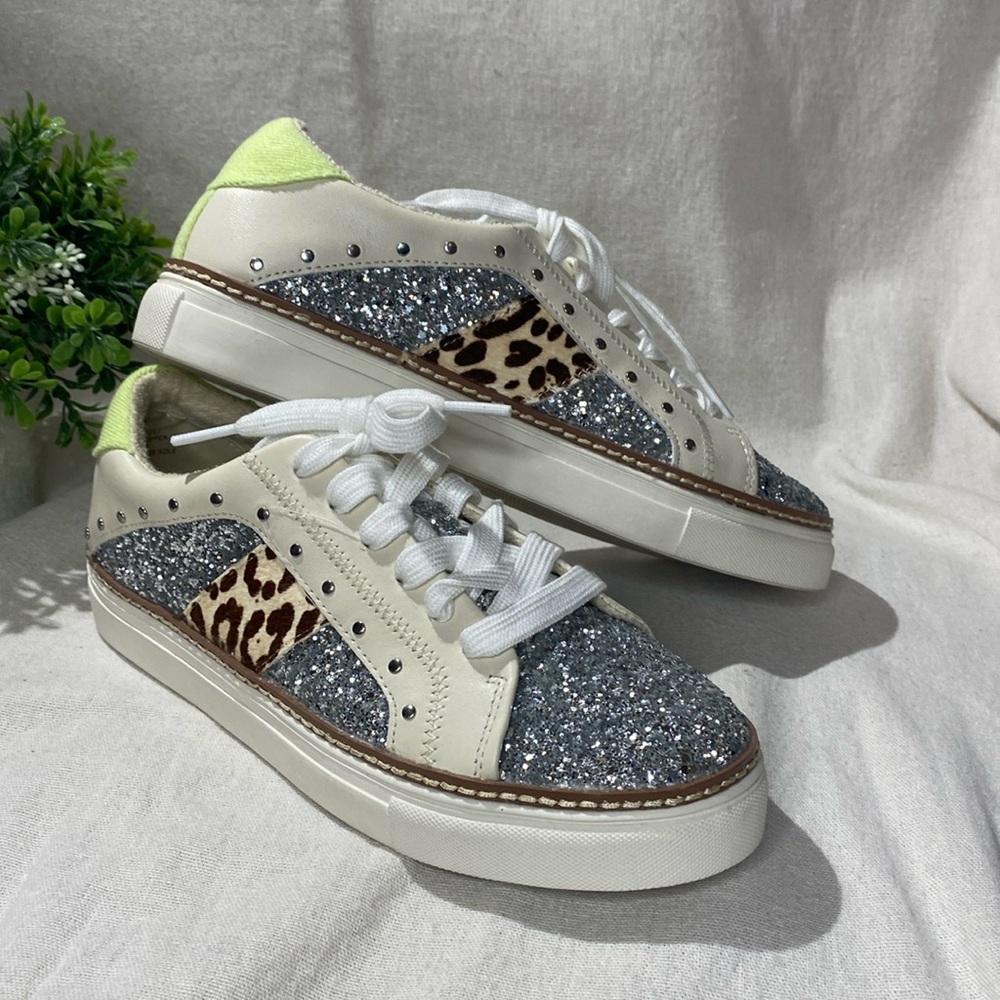 Crown Vintage KALINDA 7 M Glitter Animal Print Tennis Shoes Sneakers